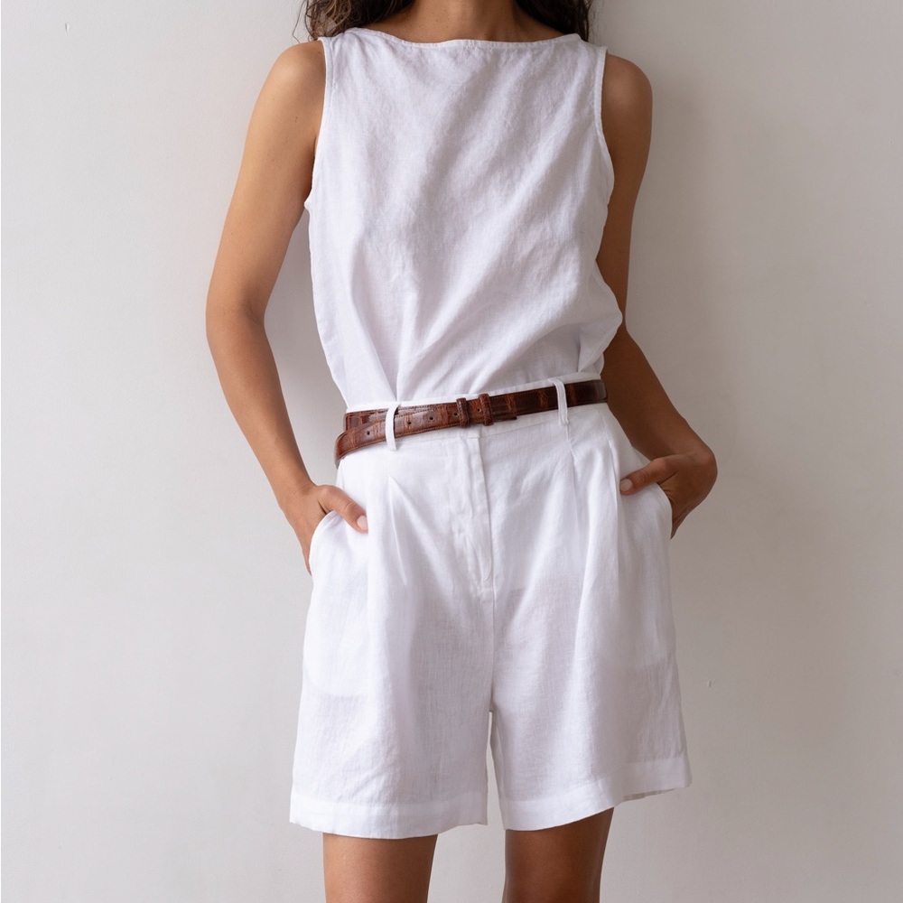 DONNI The Linen Pleated Short